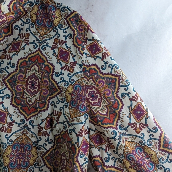 Chicos Shirt Women XL 3 Pink White Paisley Non Iron Wrinkle Button Up Back - Picture 11 of 12